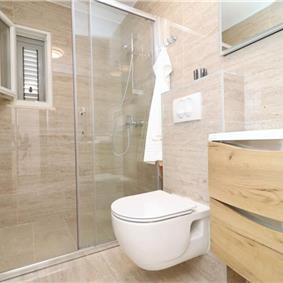 6 Bedroom Beachfront Villa with Heated Pool near Vela Luka on Korcula Island, Sleep 12